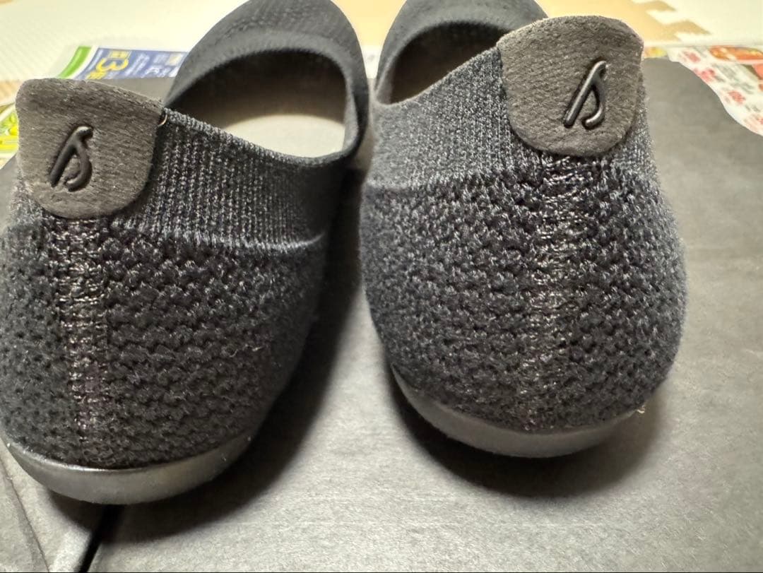 オールバーズ 24cm フラットシューズ 黒 ブラック