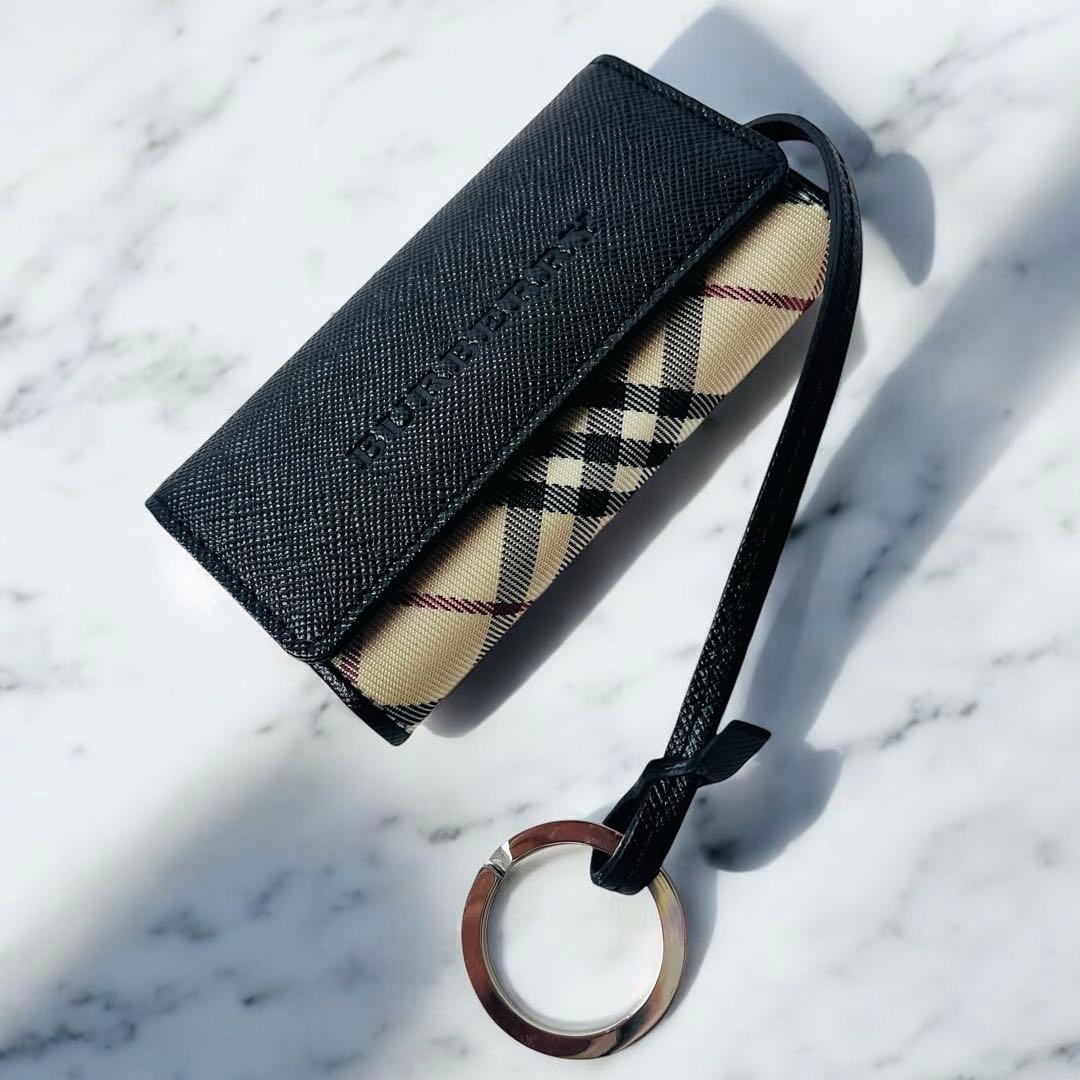 ほぼ未使用✨ BURBERRY バーバリー キーケース 4連 ノバチェック 黒