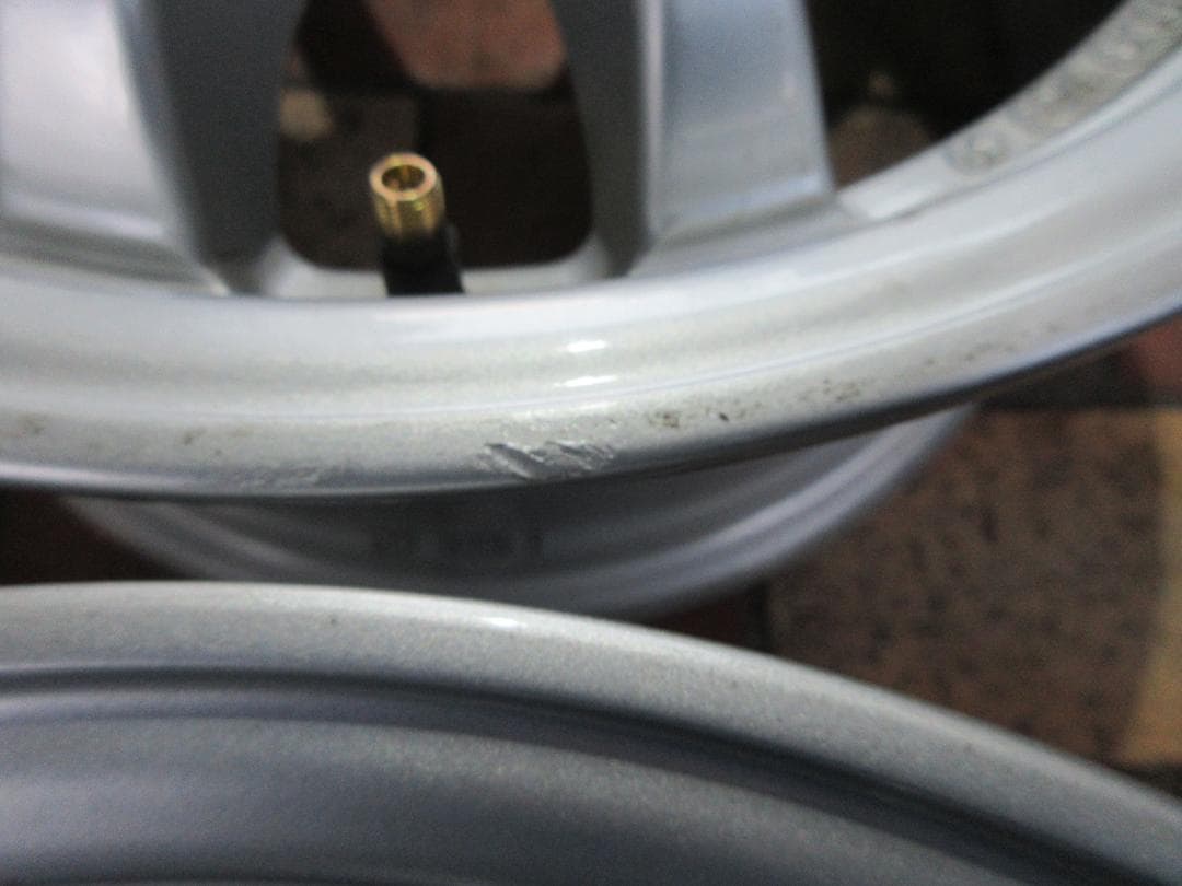 タスク！ 50プリウス純正 15インチホイール 良品4本組 A