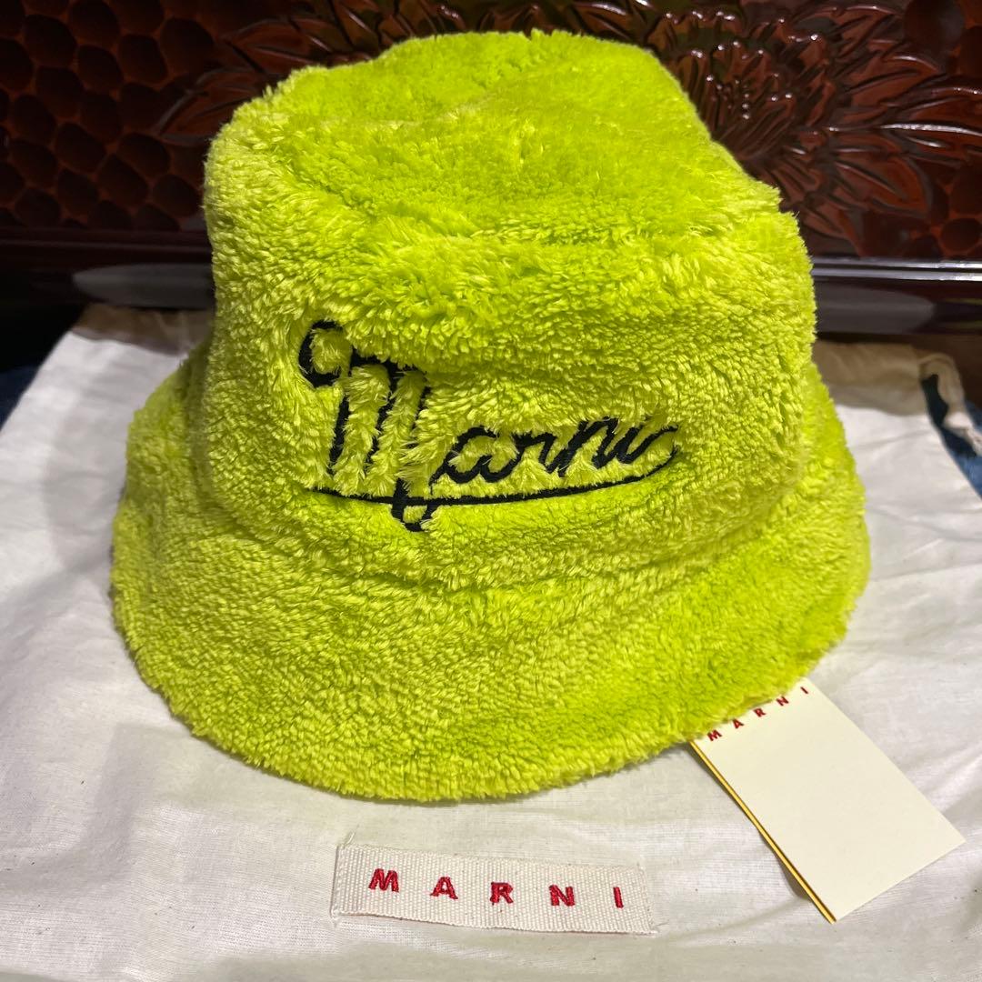 冬物大セール‼️Marni ネオンイエロー バケットハット ボア