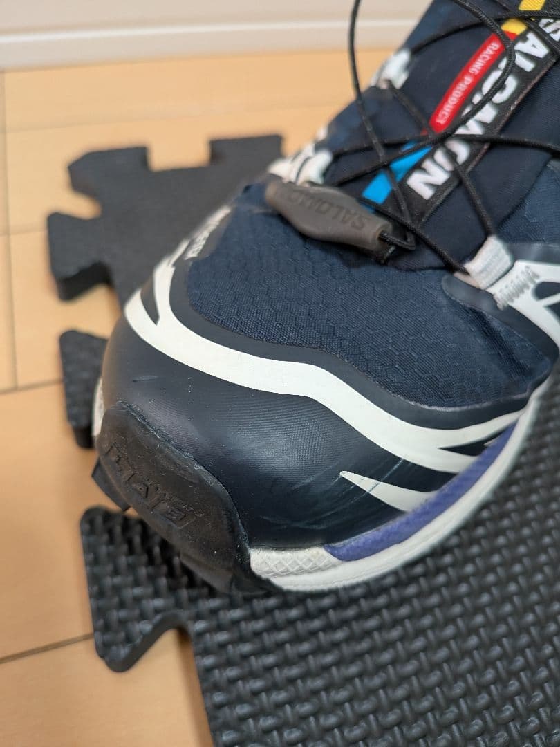 SALOMONスニーカー　ブルー XT-6 GTX 23.5cm