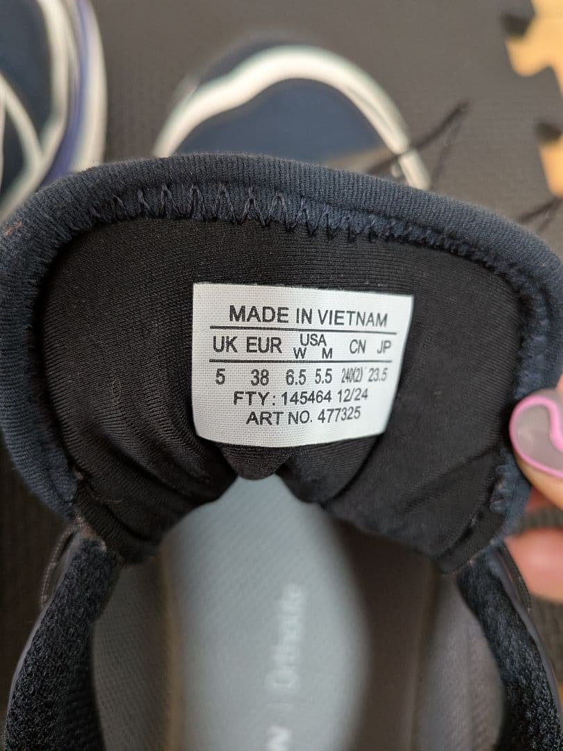 SALOMONスニーカー　ブルー XT-6 GTX 23.5cm