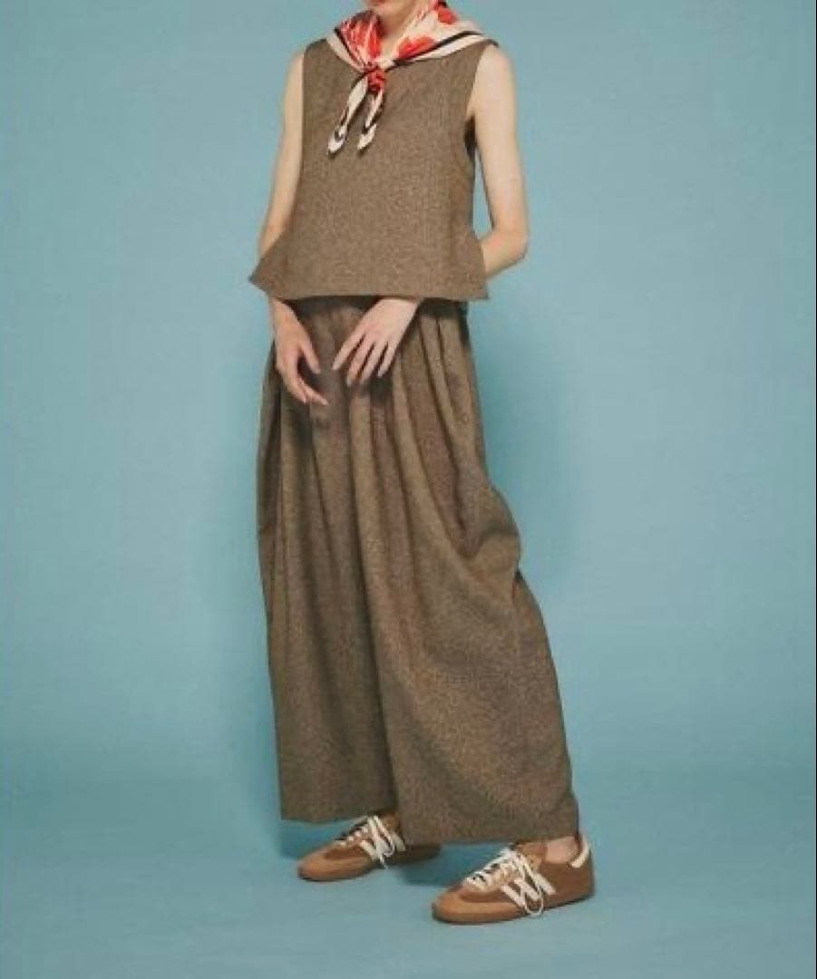 ヘリドットサイ メニータックパンツ(値札付き)