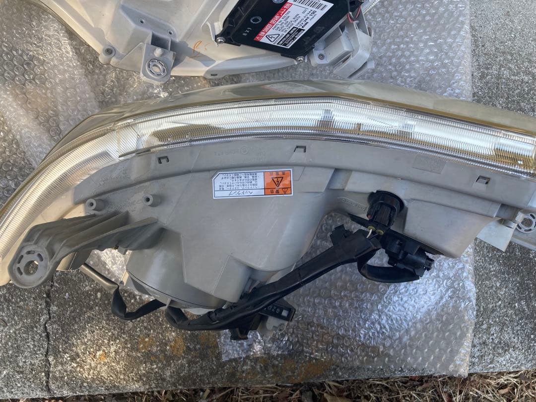 タントL375Sヘッドライト左右