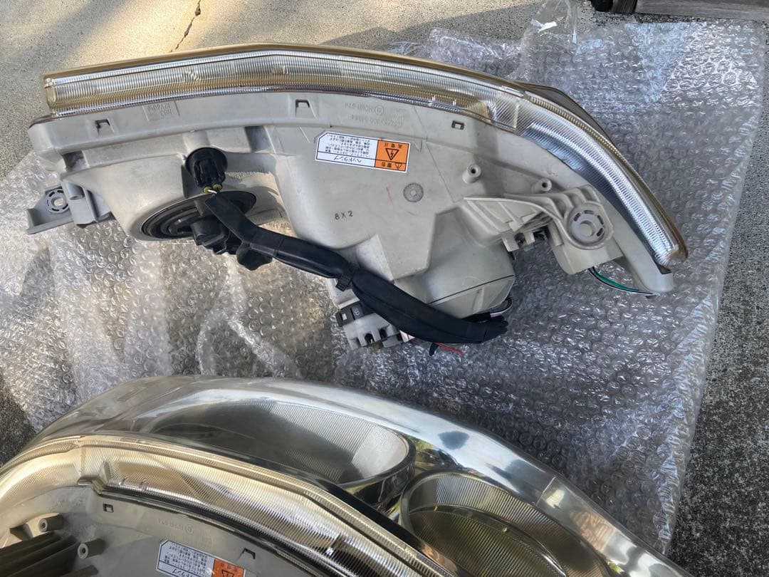 タントL375Sヘッドライト左右