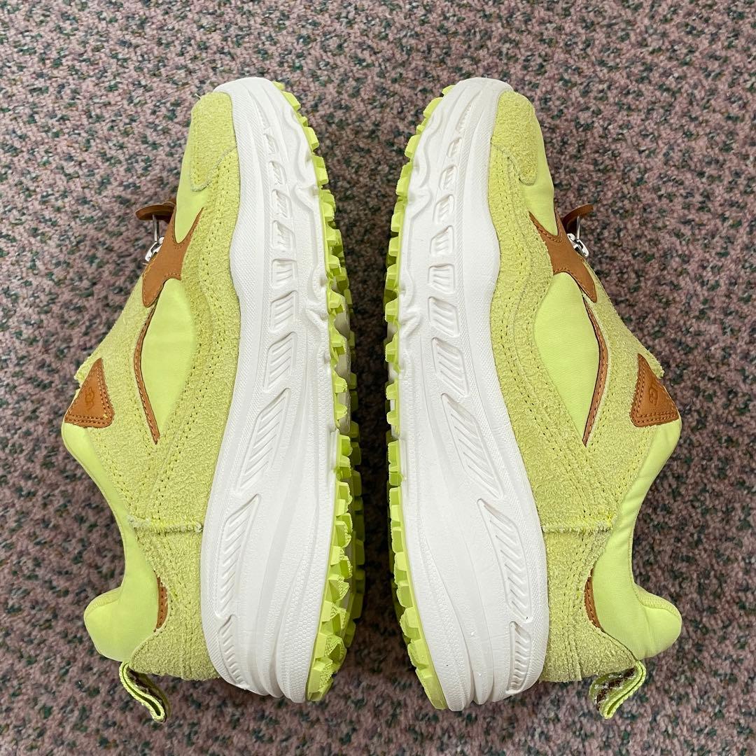 週末セール【新品】UGG 25cmレディーススニーカー（CA805 Zip）