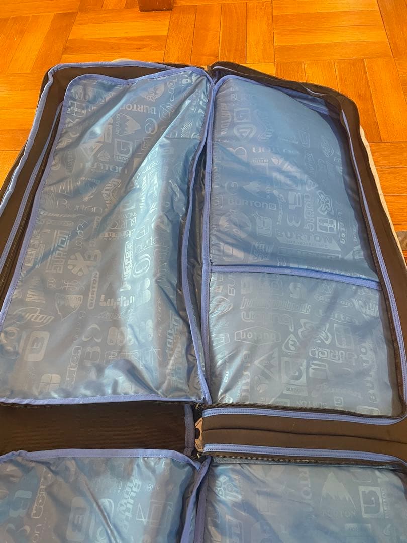 Burton ボードケース 156cmホイール付き グレー/ブラック美中古