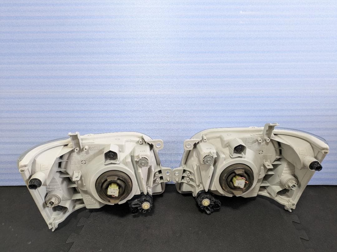 ハイゼットカーゴ　ピクシスバン　最高級クリア施工済み　ヘッドライト　左右