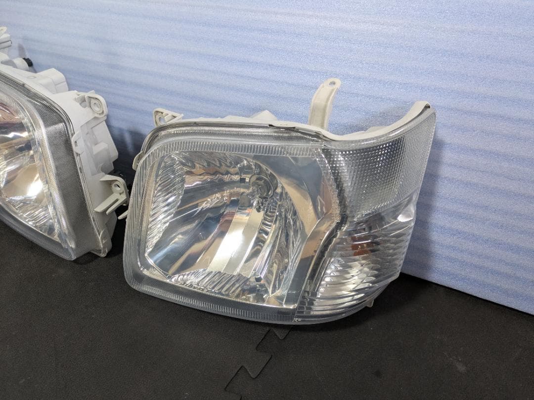 ハイゼットカーゴ　ピクシスバン　最高級クリア施工済み　ヘッドライト　左右