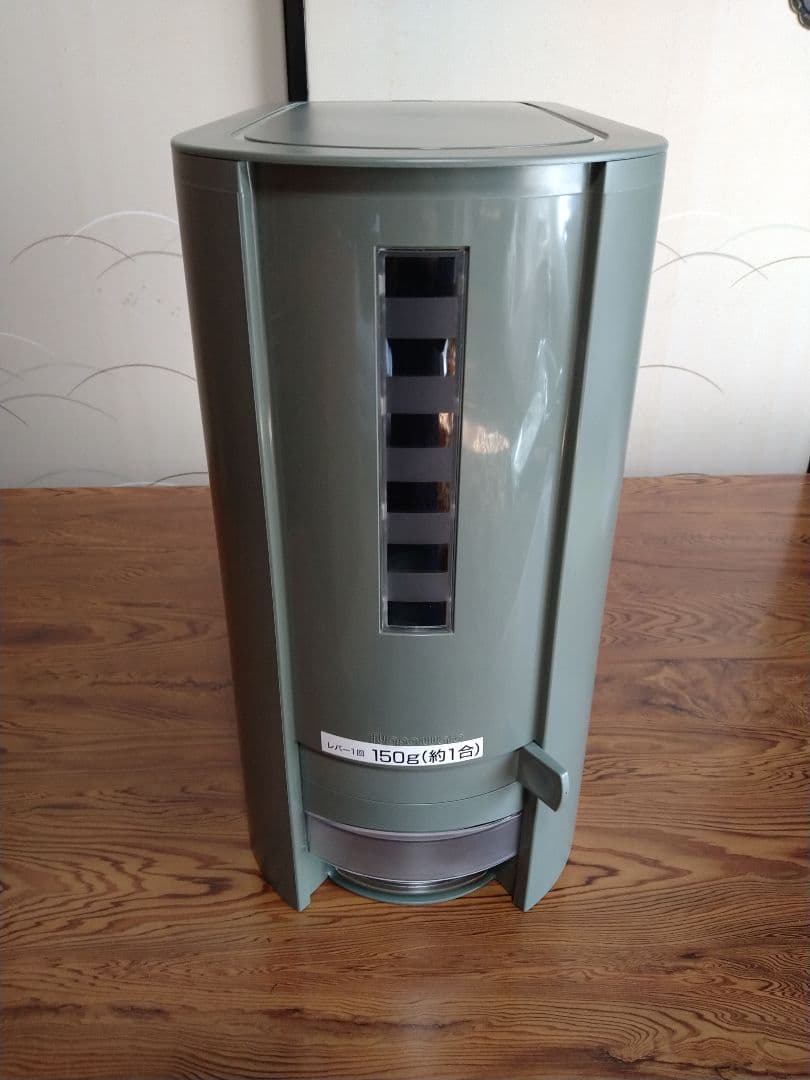 タッパーウェア　ライスディスペンサー