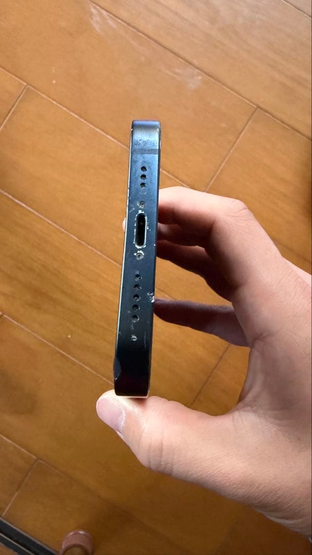 Apple iPhone 13 ミッドナイト　本体