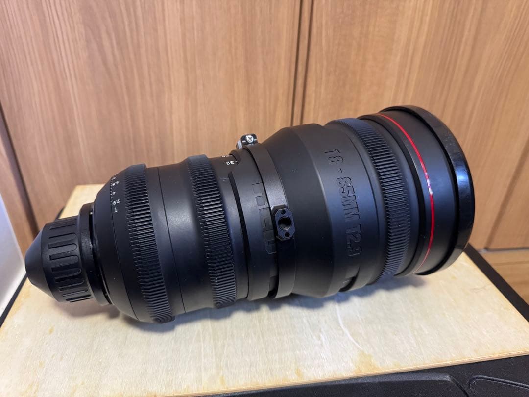 RED Pro 18-85mm T2.9 PL シネマズームレンズ
