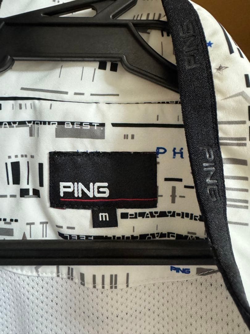 ピン　ウィンドブレーカー