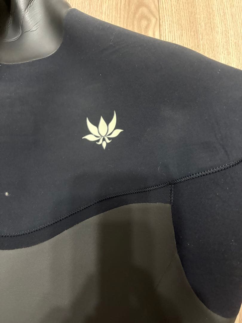 アックスクラシック　ウェットスーツ　5ミリセミドライ