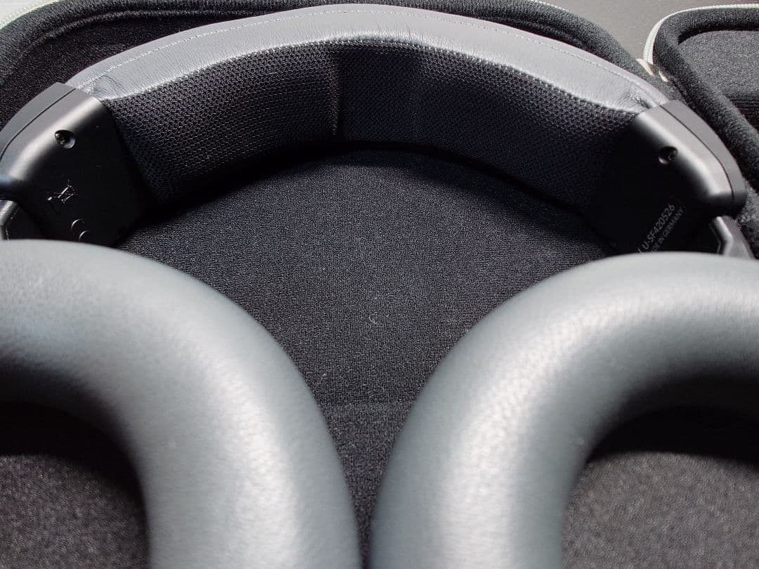 （新品開封済み）Signature FUSION Open Back ヘッドホン