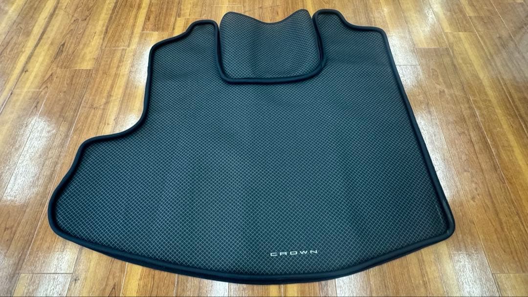 i*a様 ☆クラウンクロスオーバー セット売☆