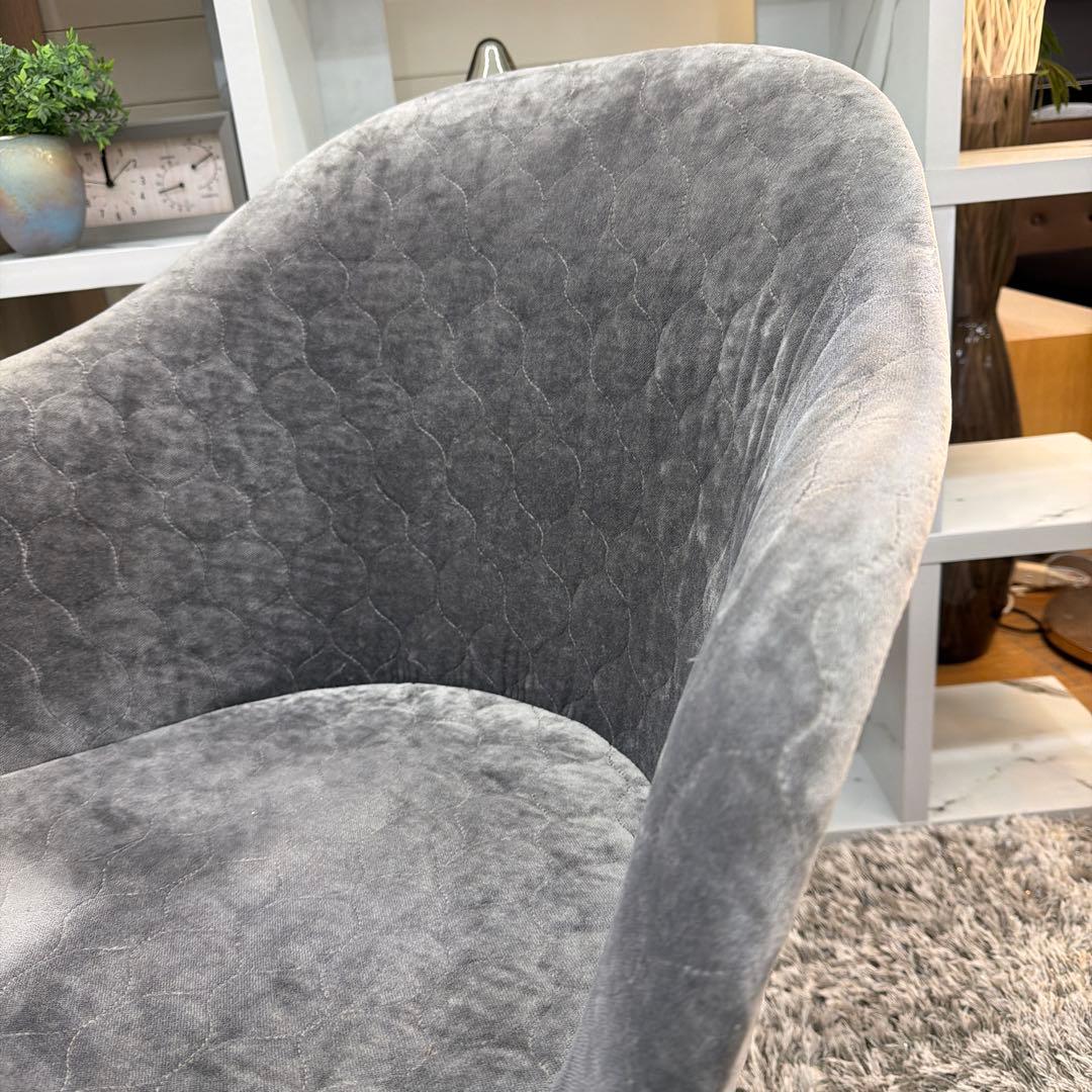 Boconcept Adelaideチェア　回転ベース付