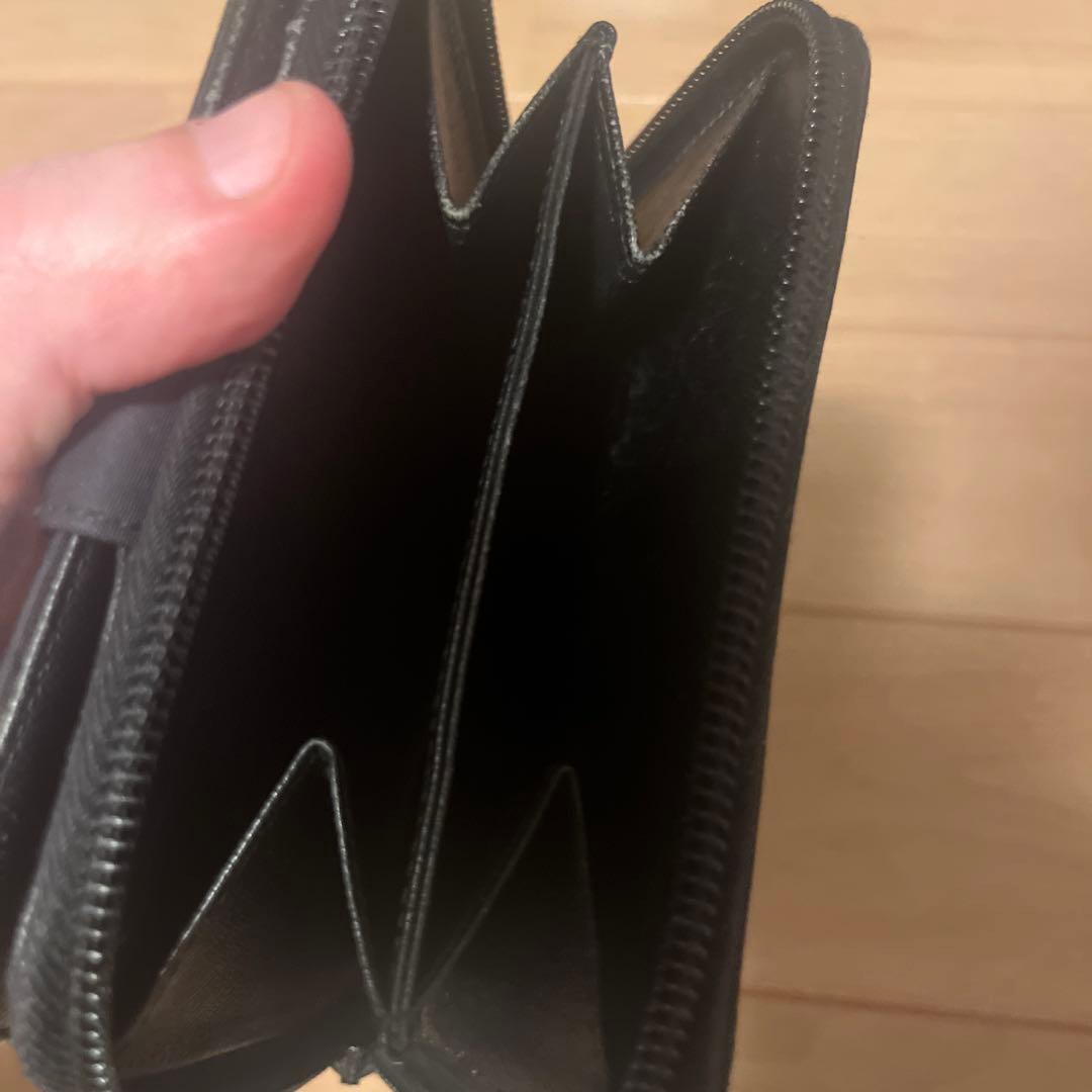 PRADA 二つ折財布