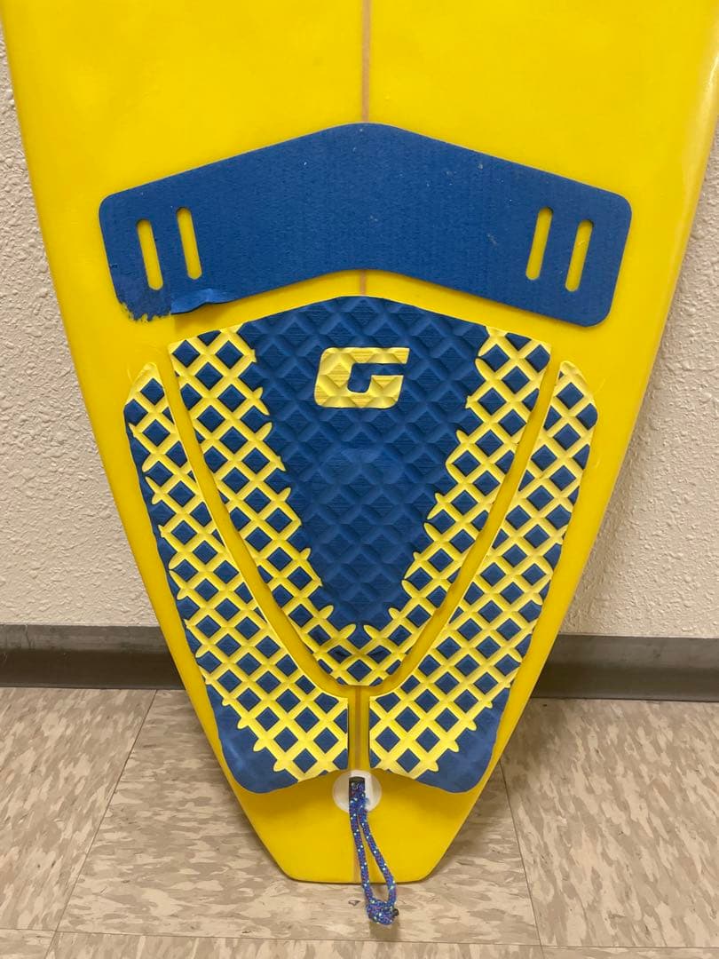 美品　サーフボード6‘5 フィン、コード付き