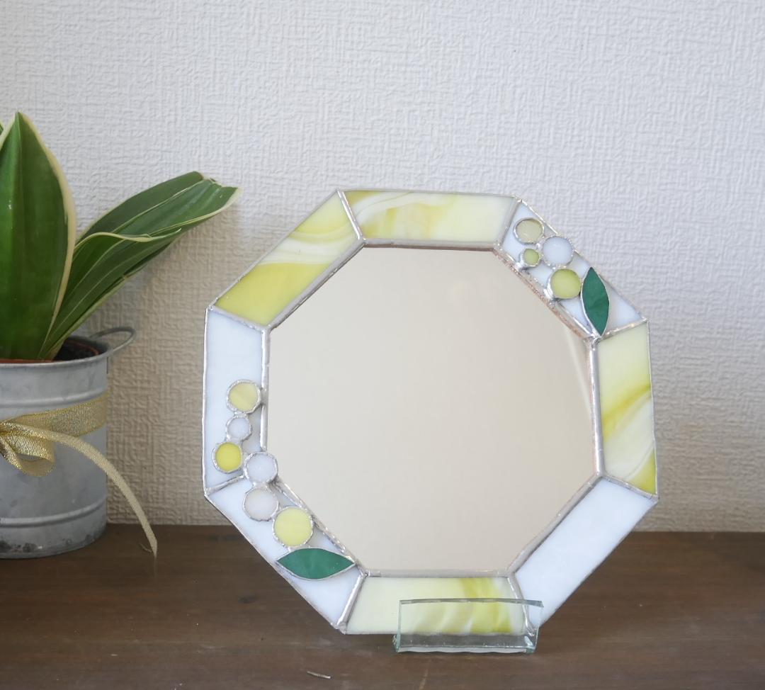 *✴︎:.。.:ミモザの八角形の鏡　(20size/Max21)　ステンドグラス