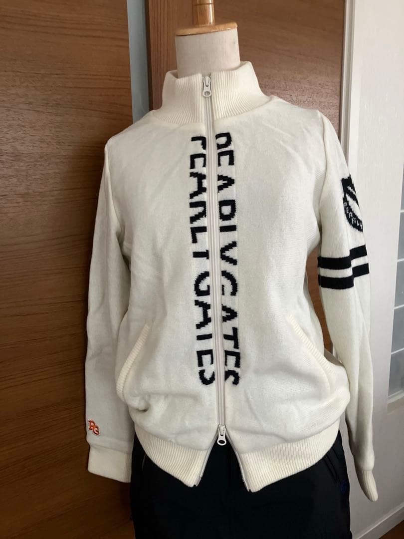 パーリーゲイツ ニットジャケット センターロゴ DIAPLEX 蓄熱　白