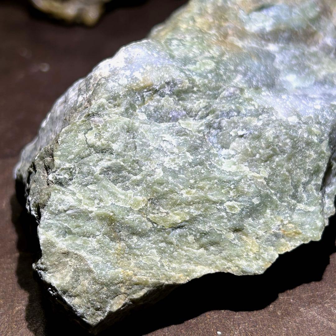 ☆別格高級品質！帝王秘宝①！美緑！若桜翡翠　ジェダイト　原石