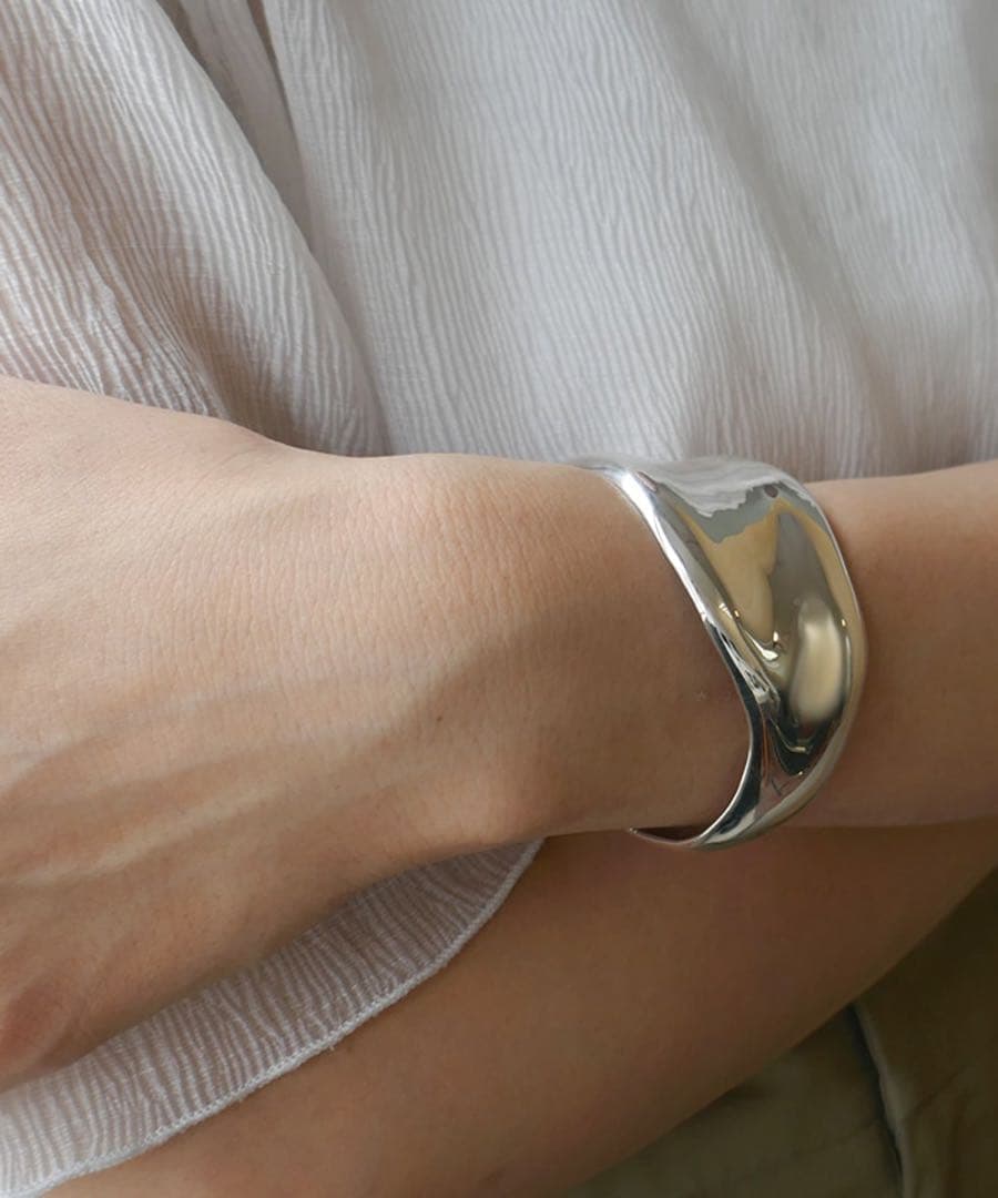 e.m. シルバー ボリュームバングル☆イーエム