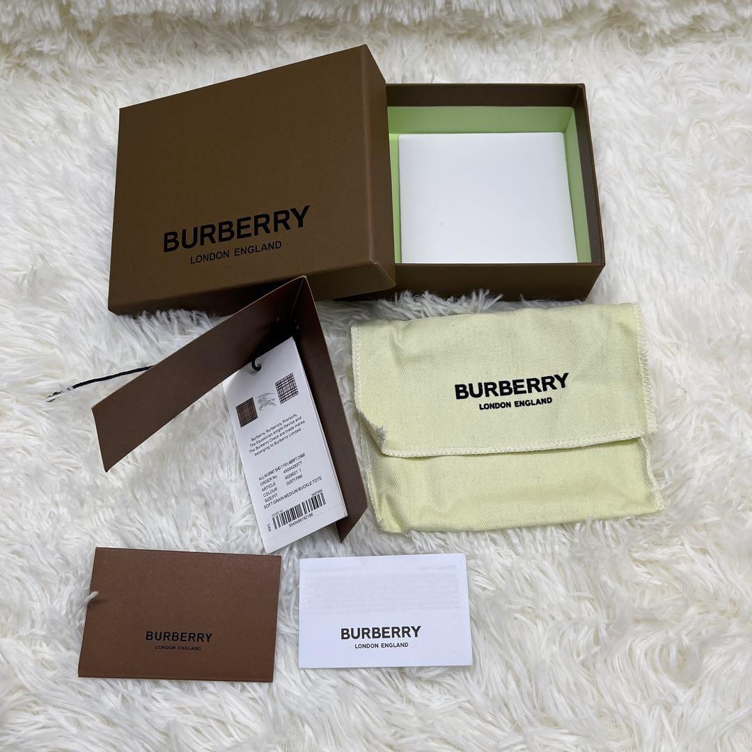 新品 BURBERRY バーバリー 二つ折り財布 チャコール　チェック 新型