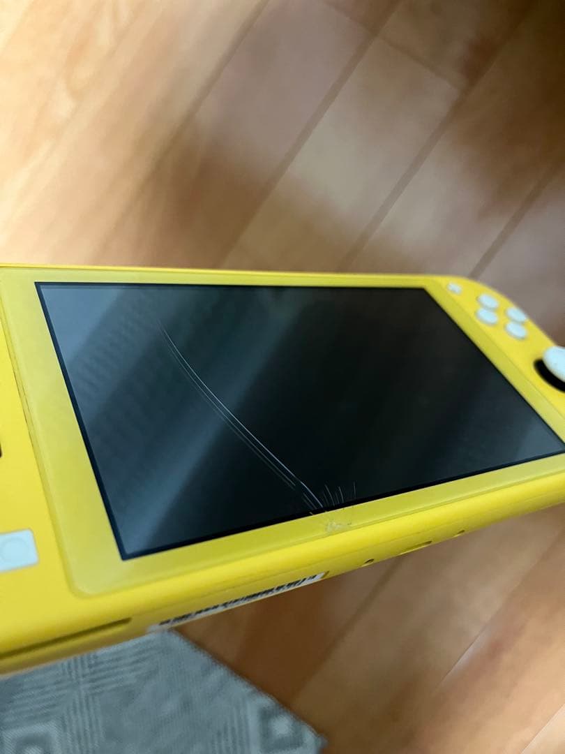 Nintendo Switch Lite イエロー(箱、充電器なし)