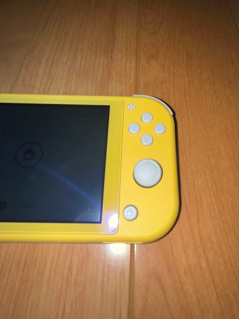 Nintendo Switch Lite イエロー(箱、充電器なし)