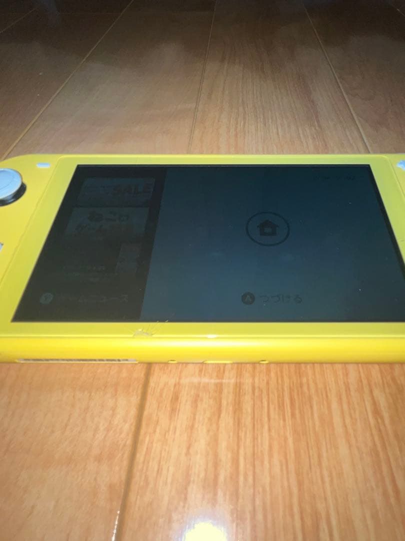 Nintendo Switch Lite イエロー(箱、充電器なし)
