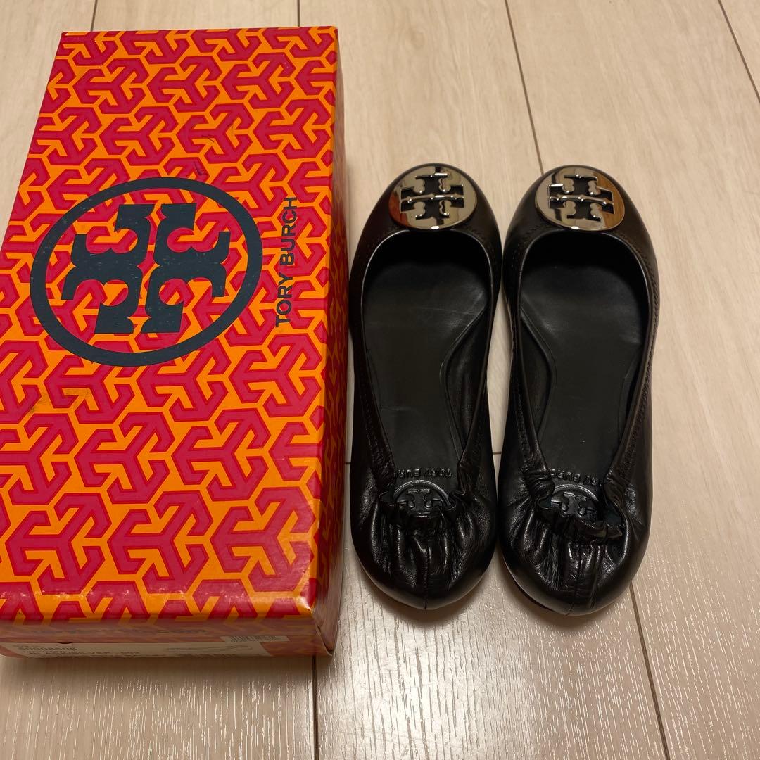 新品未使用☆トリーバーチ TORY BURCH 黒　　バレエシューズ　7.5