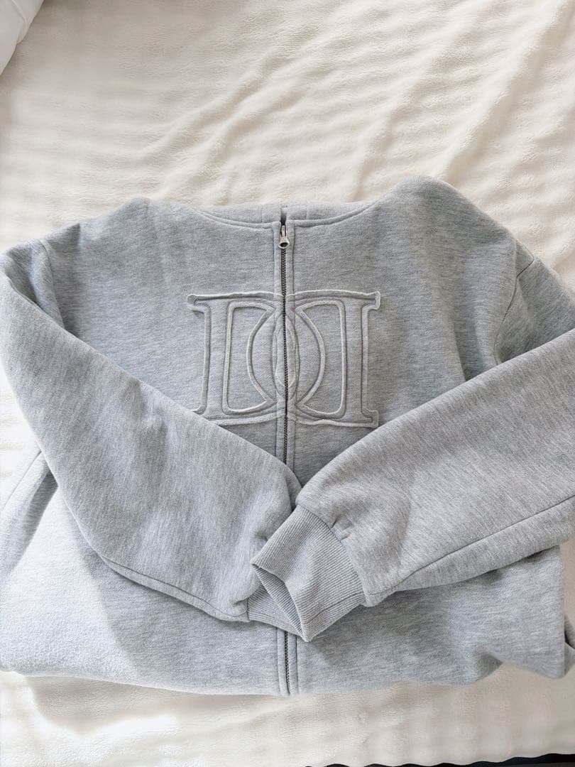 ダーリッチ アップリケDDロゴパーカー グレー