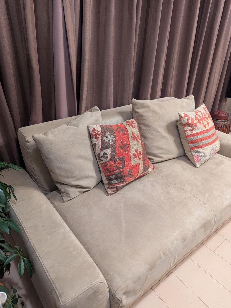 unico ユニコ　ベージュ スエード風 2.5人掛けソファ ペット対応生地