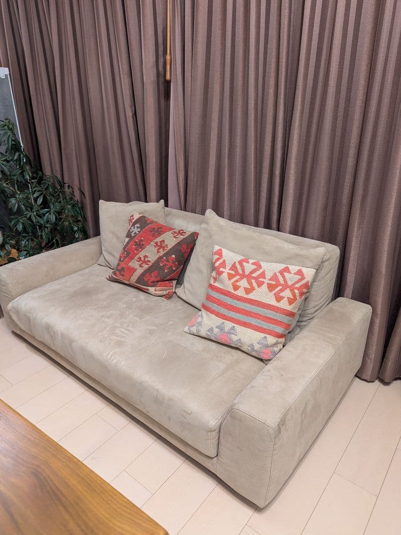 unico ユニコ　ベージュ スエード風 2.5人掛けソファ ペット対応生地