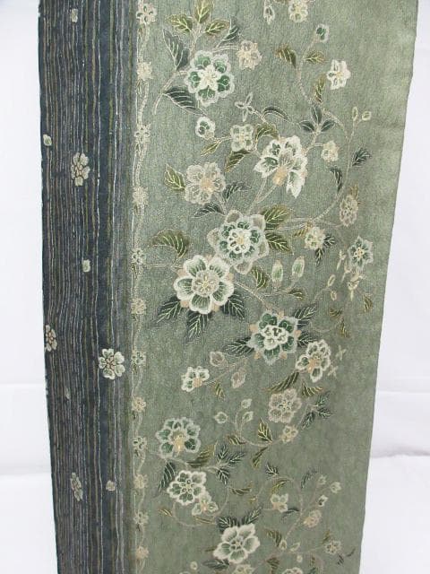 ロミ新古品！ふくれ織＊花唐草＆タテ柄＊松葉色＊紋無し訪問着１６０ｃｍ裄６５