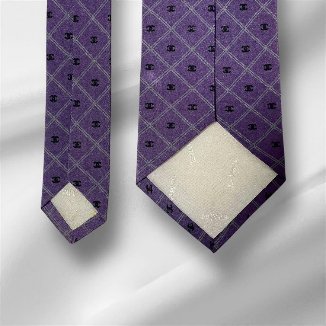 【超美品】シャネル チェック 総柄 ロゴ ココマーク パープル 紫 黒 ネクタイ