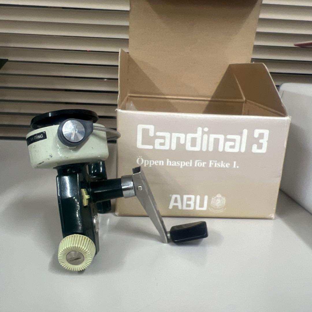 ABU Cardinal 33スピンキャストリール