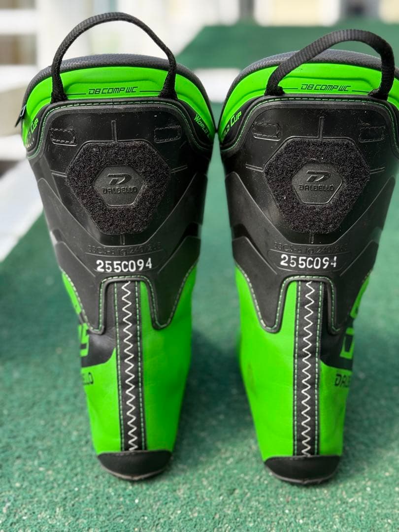 22/23 DALBELLO DRS SS 25.5cm定価は115,500円