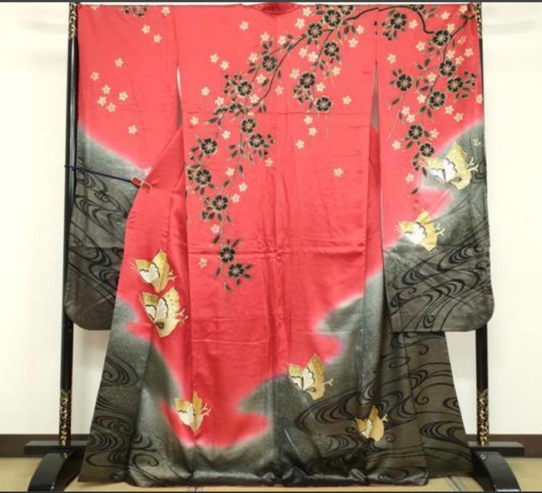 振袖 フルセット6点サイズM〜L赤黒蝶模様 金駒刺繍　正絹売り切り終了