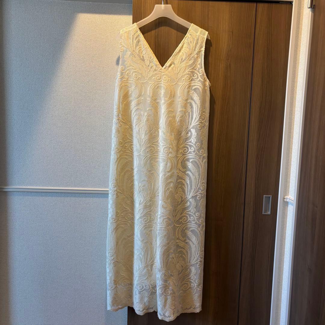 2601020 Ameri CHLOE V NECK ROMPERS 白 S