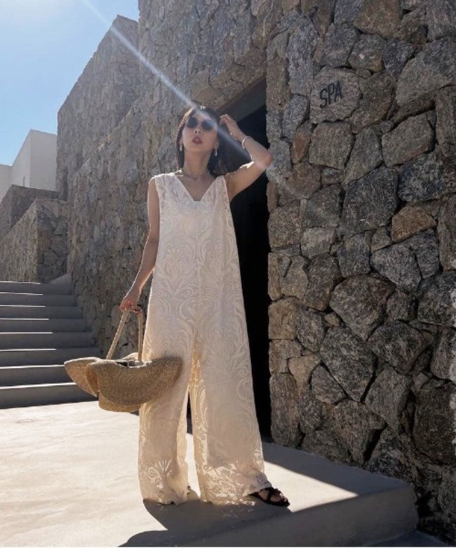 2601020 Ameri CHLOE V NECK ROMPERS 白 S