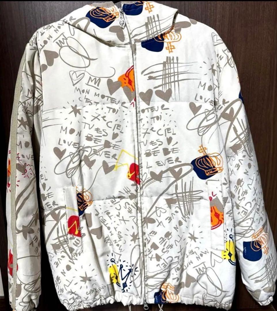 【極美品】最終SALE。カステルパジャック　総柄デザイン　ダウンジャケット