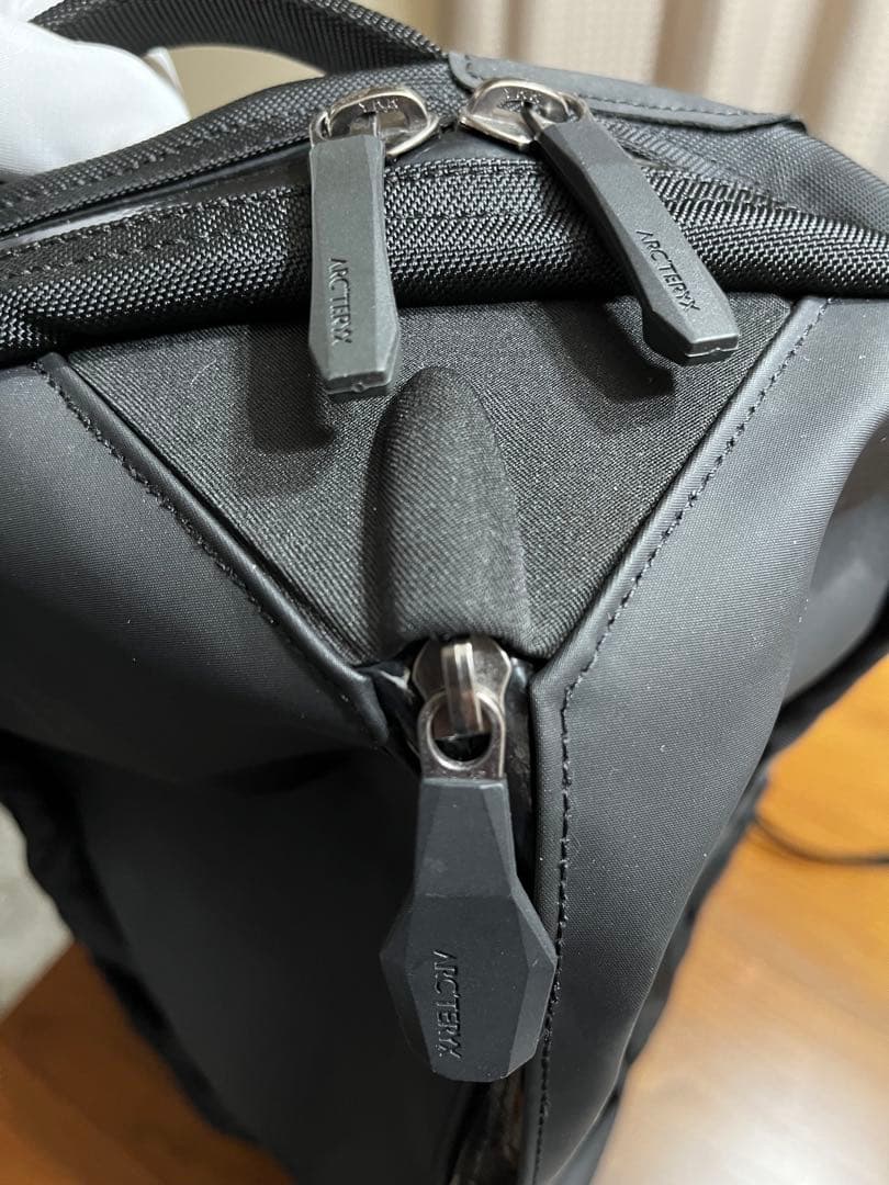 ARC’TERYX ARRO 22 バックパック ブラック 22L