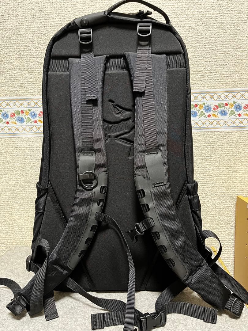 ARC’TERYX ARRO 22 バックパック ブラック 22L