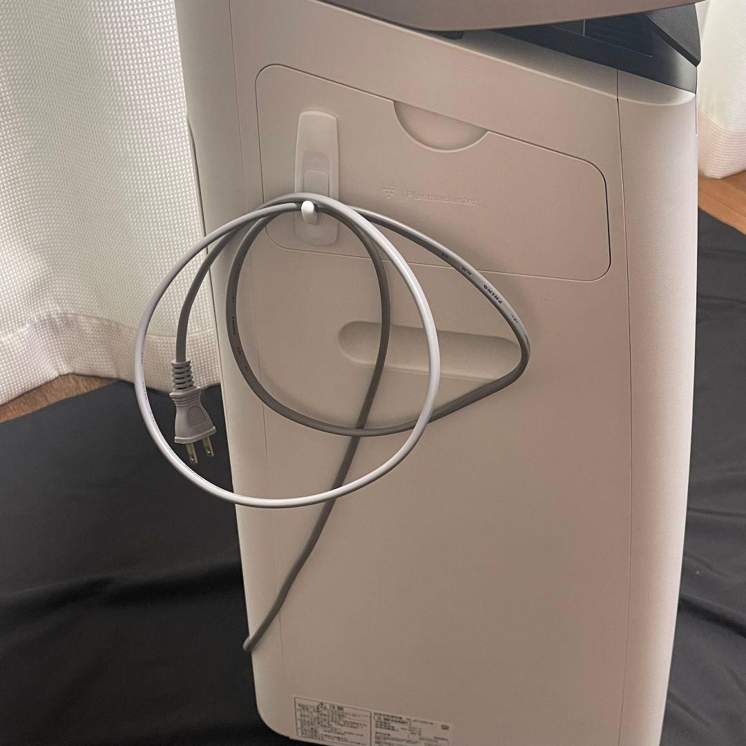 【最終値下】SHARP シャープ 加湿空気清浄機 KI-JP100-W 加湿器