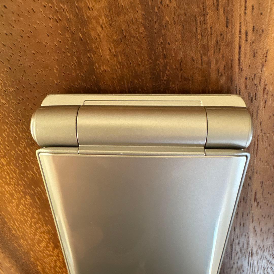 docomo arrows F-41C シルバー 本体 ガラケー