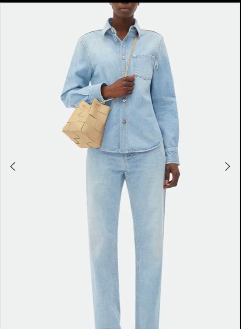 【極美品】ボッテガヴェネタ / スモール カセット バケット /アーモンド