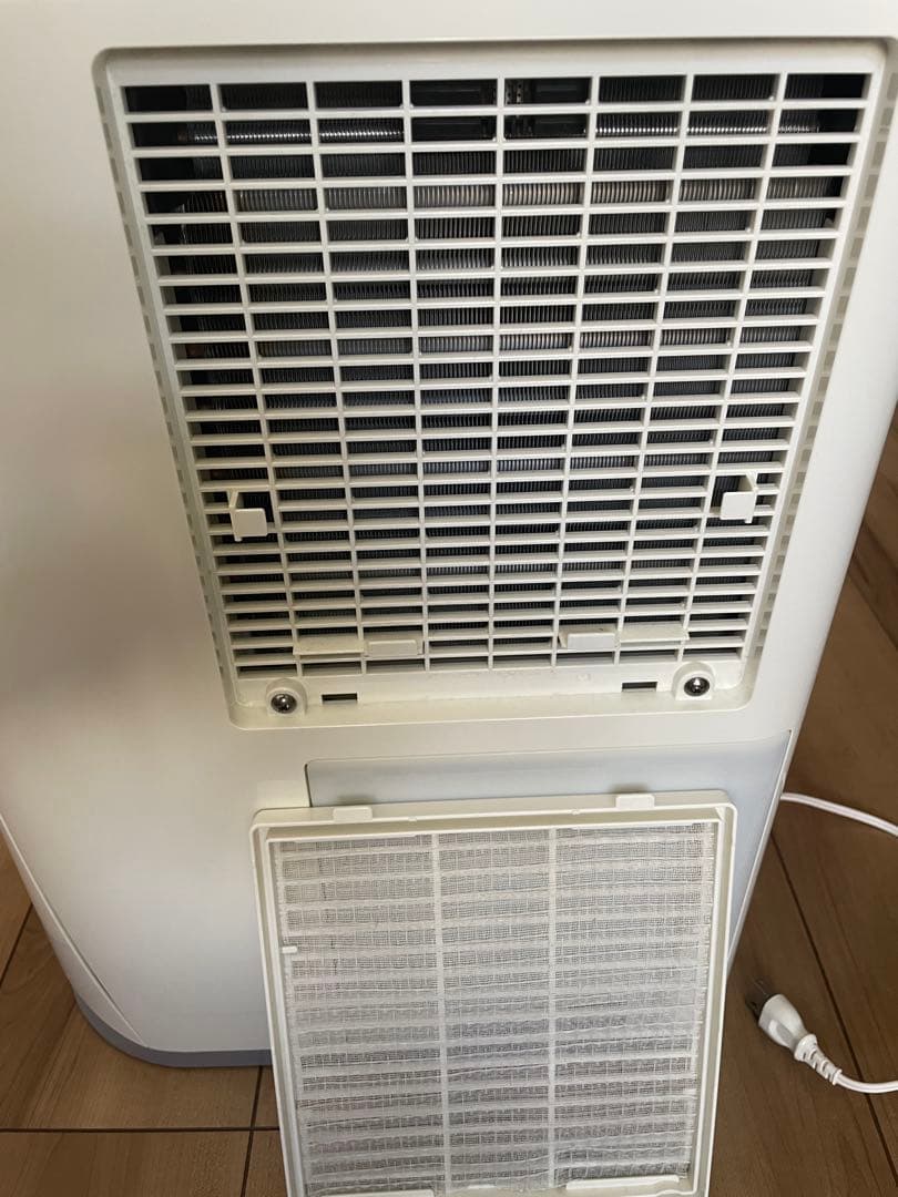 ✴︎美品✴︎除湿機、衣類乾燥　／除湿器　部屋干し　洗濯　乾燥機　湿気