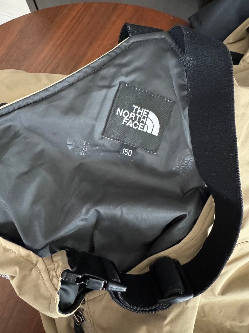 注意⚠️発送12月4日⚠️THE NORTH FACE 子どもスキーウェア150